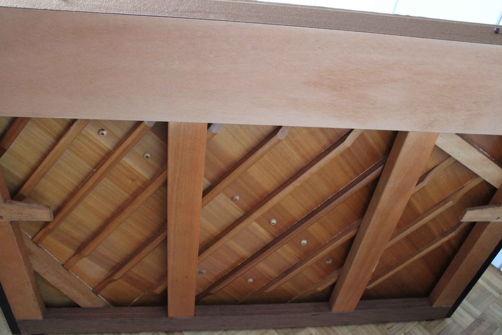 Acabado caoba Yamaha M1SR